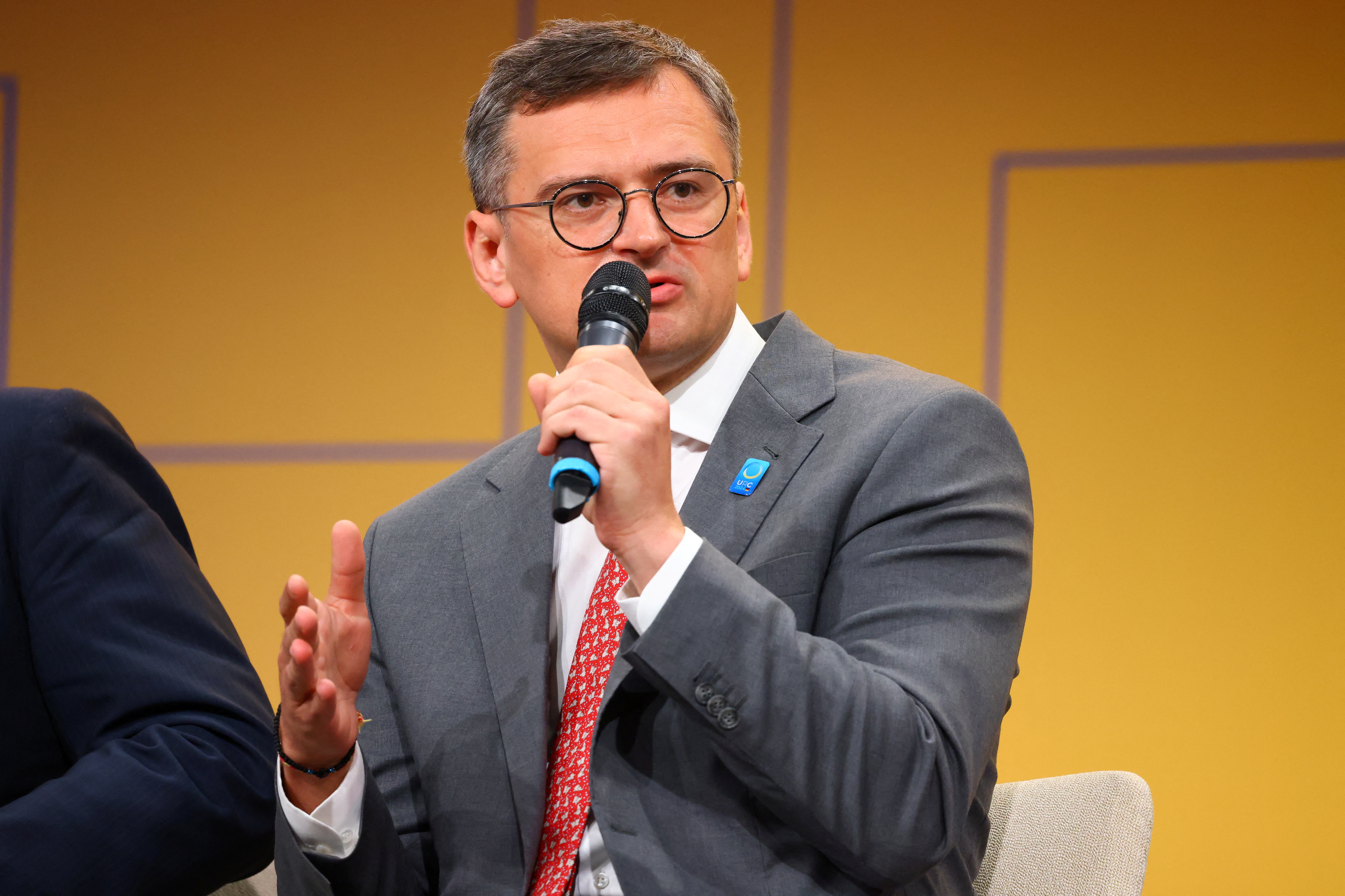 Dmytro Kuleba Warns of More Attacks on Ukrainians in Poland