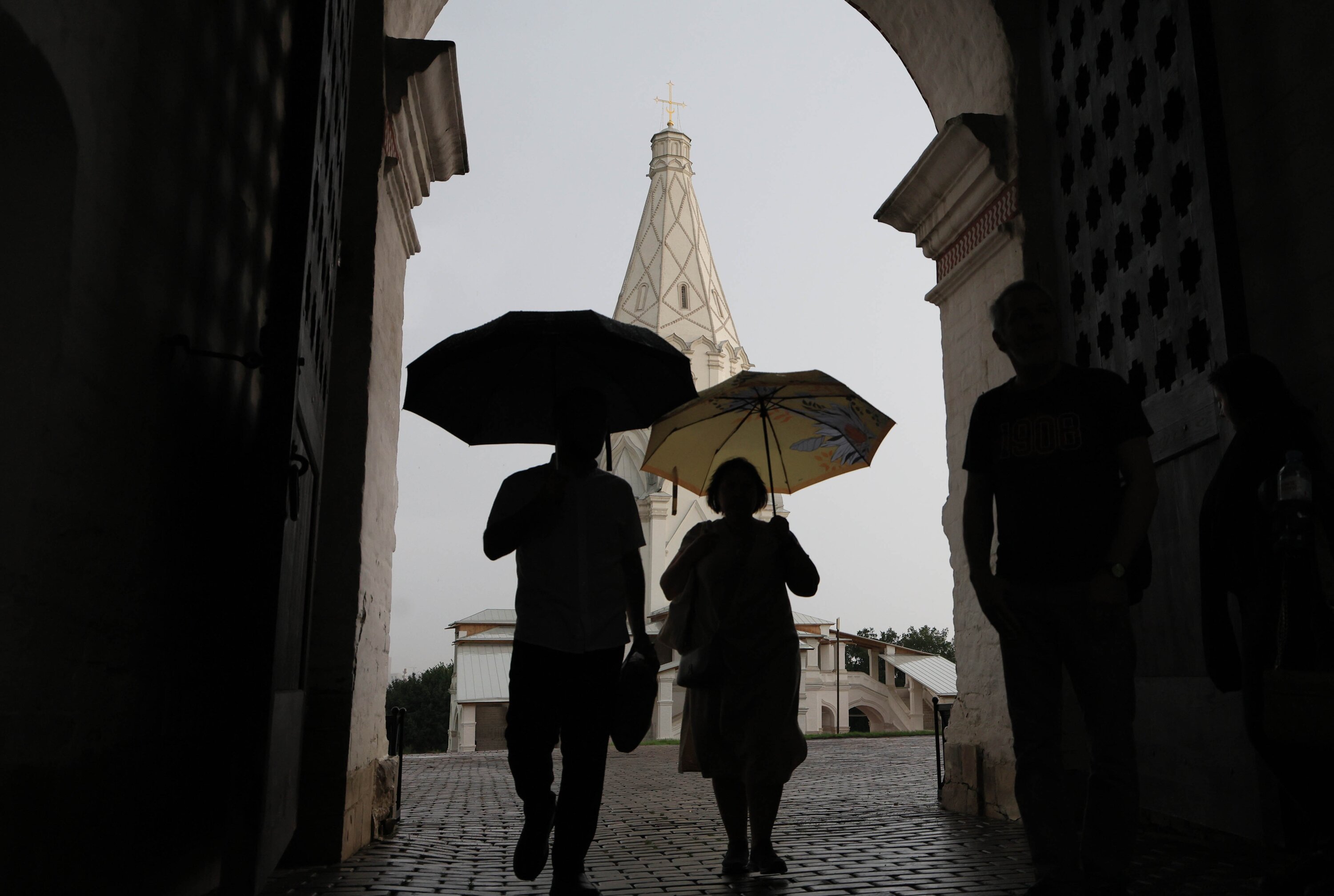 Moscow Weather: Thunderstorms and Lower Temps Forecast