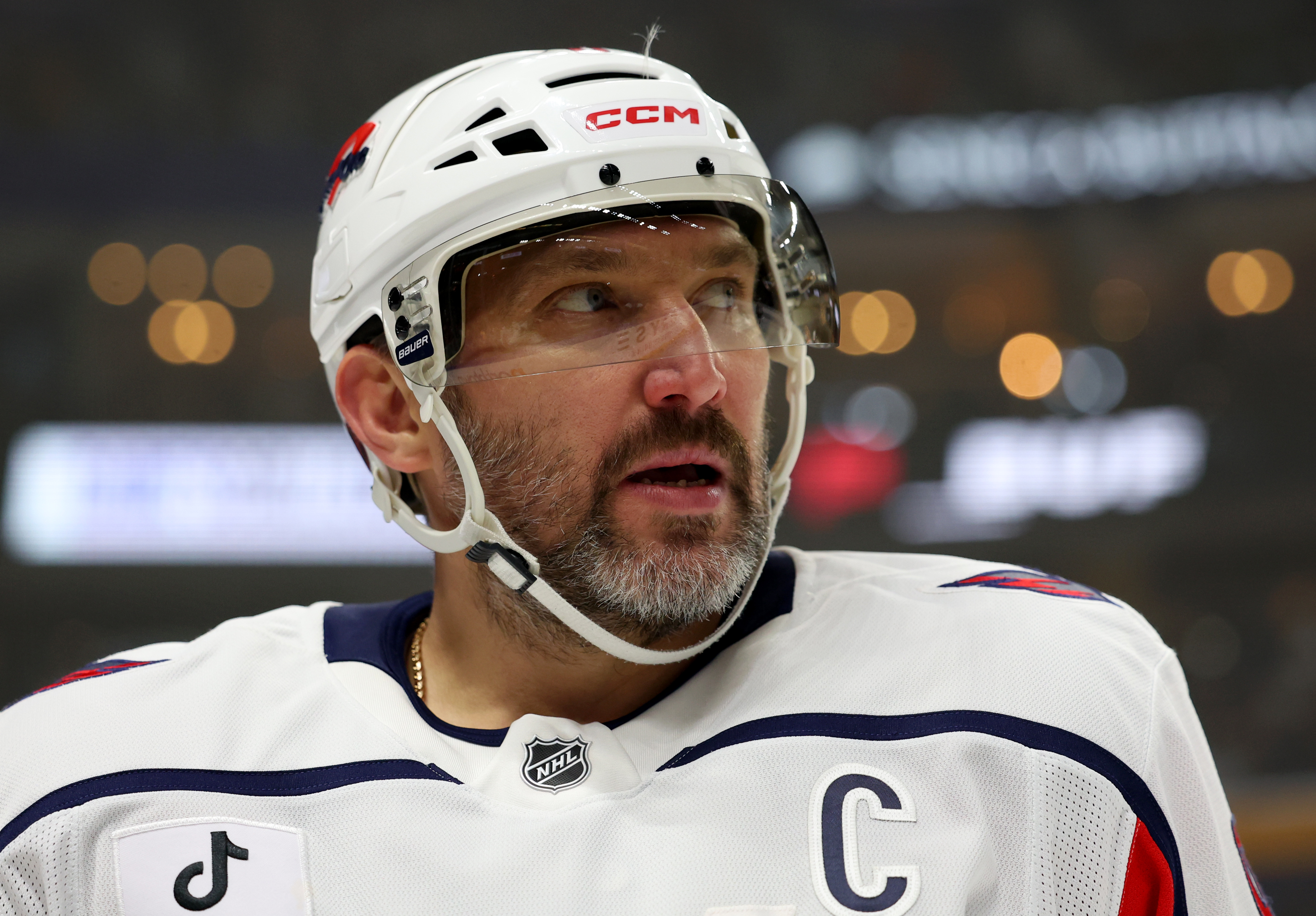 Ovechkin Visits Dynamo Moscow Locker Room After Win