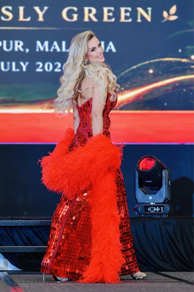 Lyudmila Sekriy at the contest. Personal archive of Lyudmila Sekriy