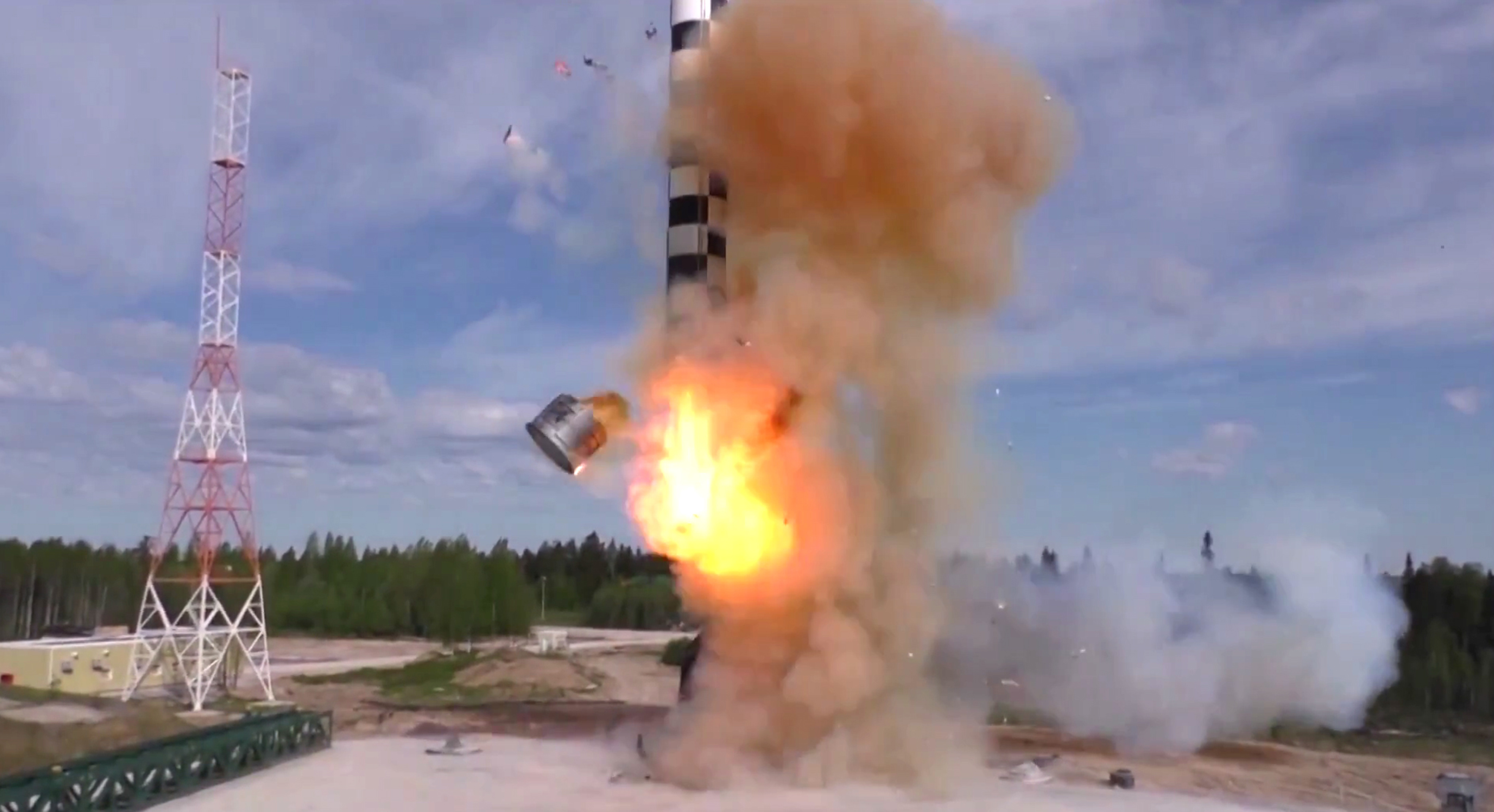 RS-28 Sarmat ICBM size allows rapid Russian rearmament